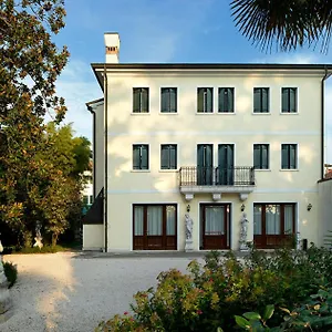 villa-pace-park-hotel-bolognese.hotelslidodijesolo.com/