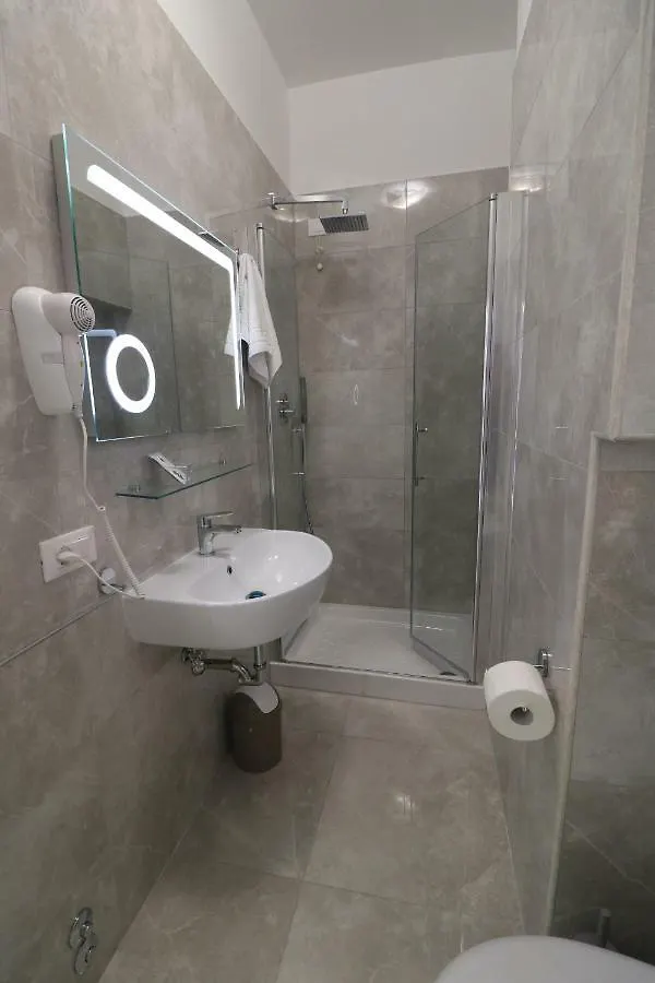 Guest house Affittacamere Vimercati 30 Rome